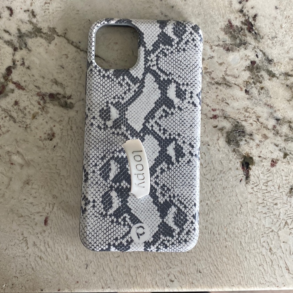 iPhone 11 Pro Max loopy case